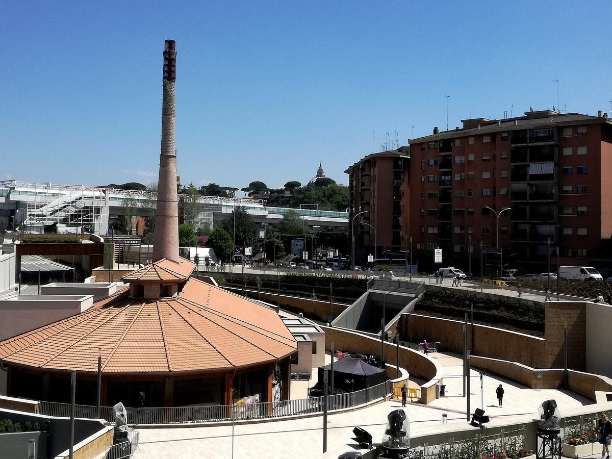 More Than Rome — Foto 1